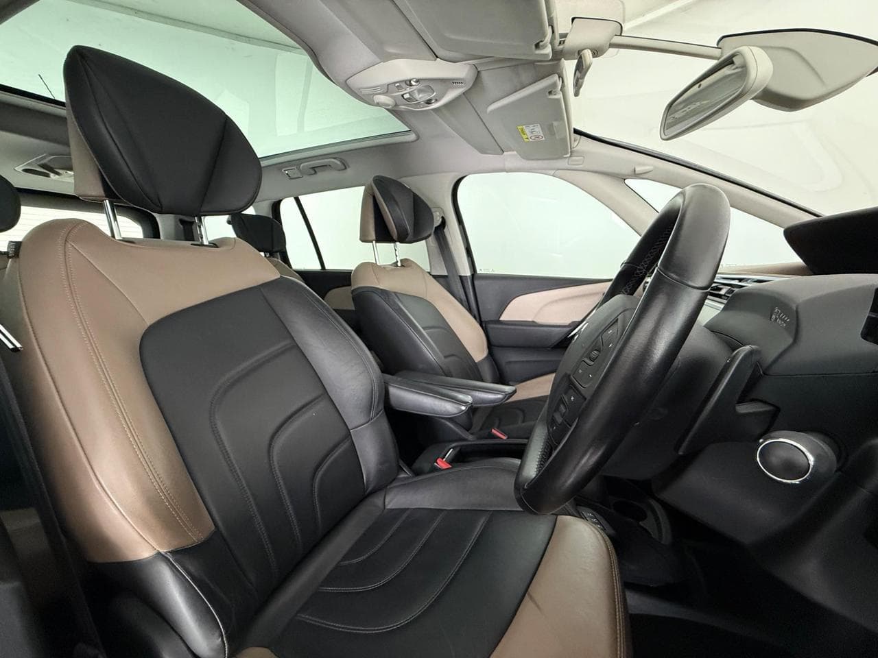 CITROEN C4 Picasso thumbnail Seat Driver