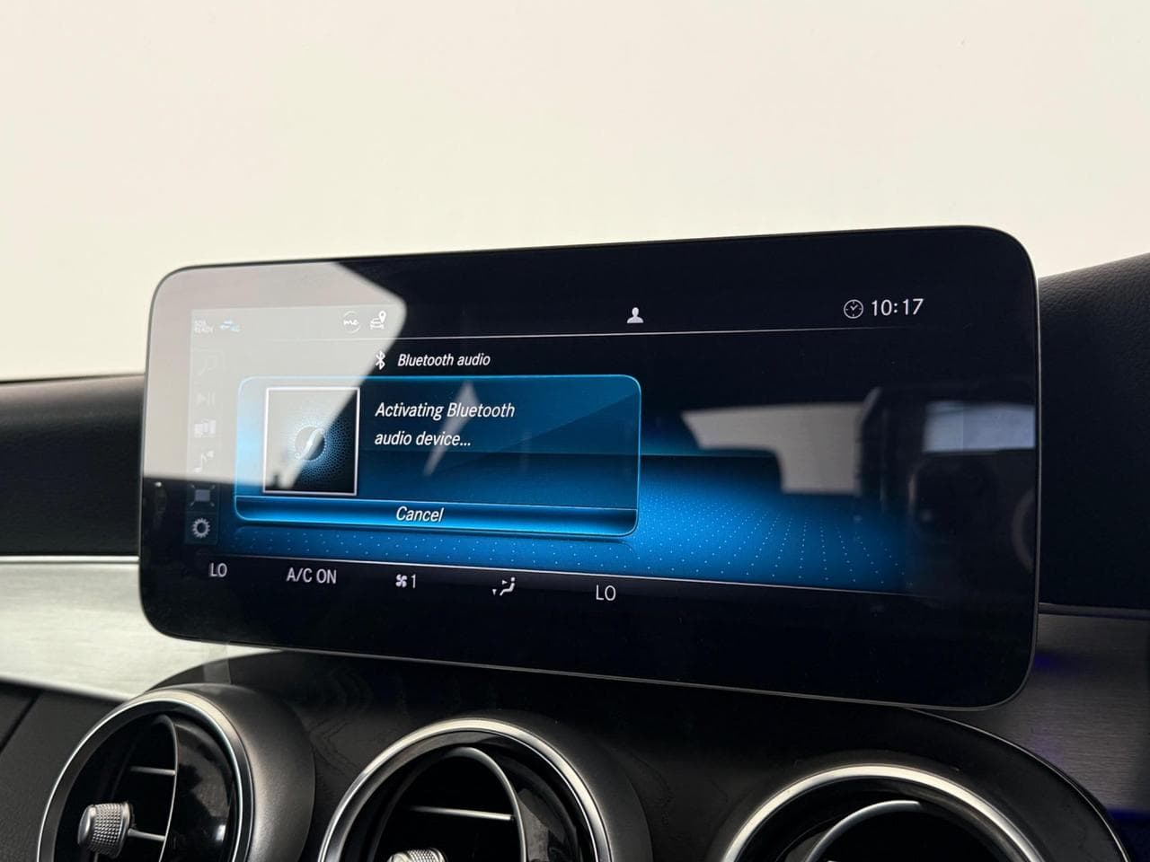 MERCEDES-BENZ C-Class thumbnail Infotainment System