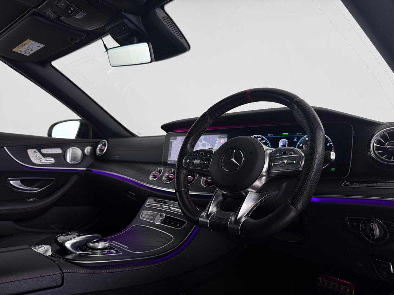 MERCEDES-BENZ E-Class thumbnail Interior Front