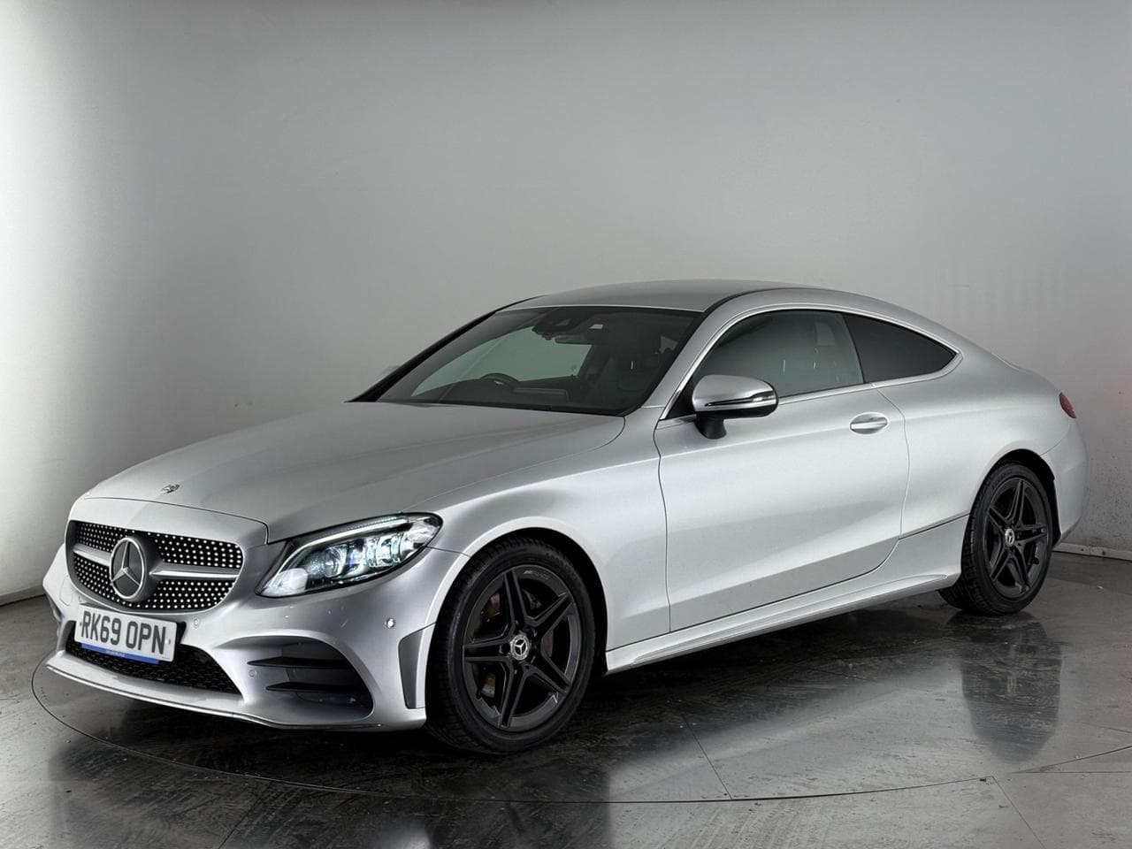 MERCEDES-BENZ C-Class thumbnail Front Left