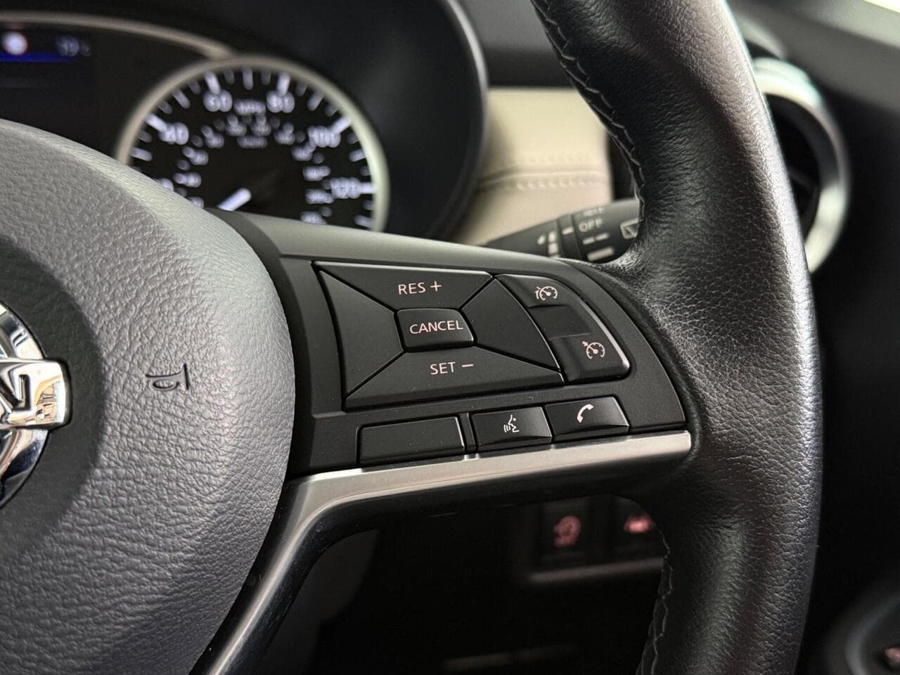 Nissan Micra thumbnail Misc Controls