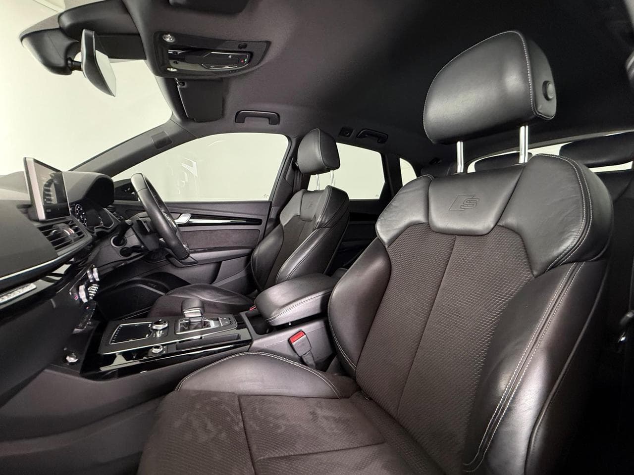 AUDI Q5 thumbnail Seat Front Passenger