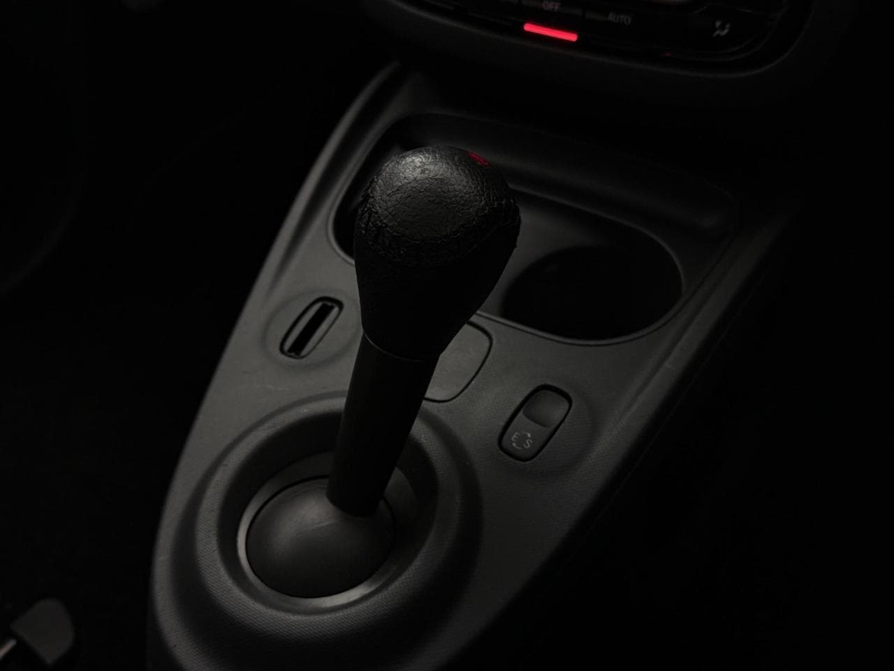 SMART forfour thumbnail Interior Front