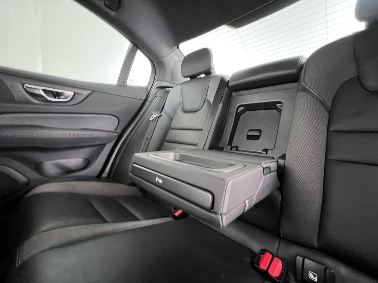 VOLVO S60 thumbnail Seats Rear