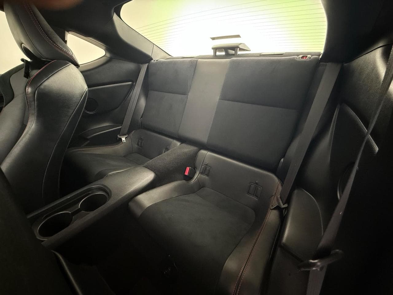 SUBARU BRZ thumbnail Seats Rear