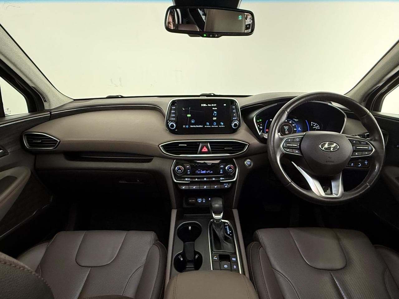HYUNDAI Santa Fe thumbnail Interior Front