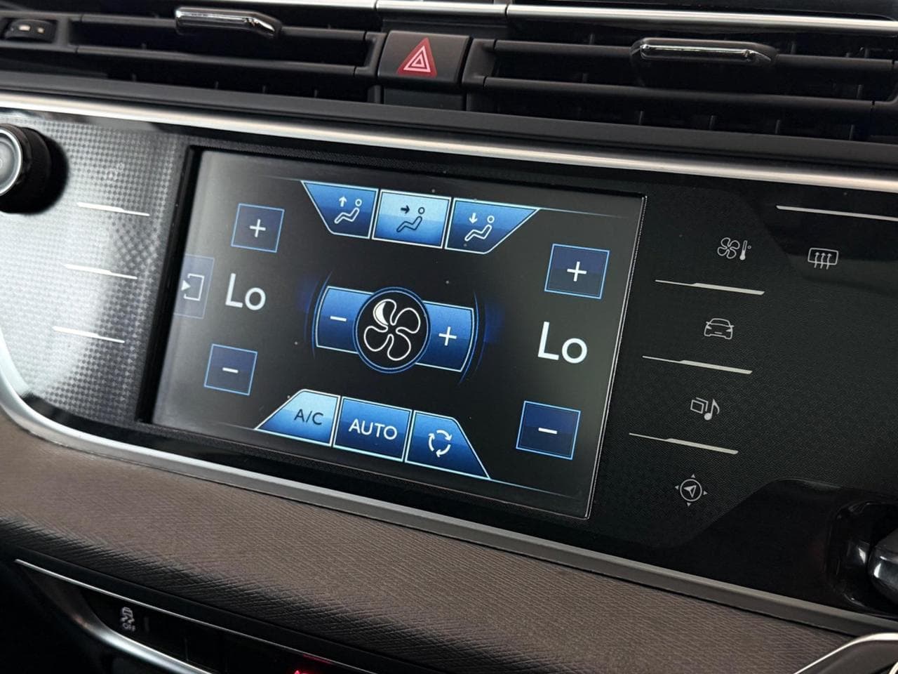 CITROEN C4 Picasso thumbnail Infotainment System