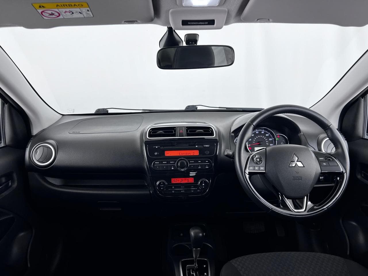 MITSUBISHI MIRAGE thumbnail Interior Front