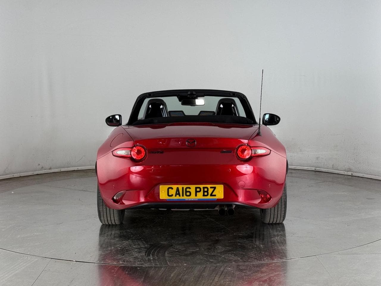 MAZDA MX-5 thumbnail Rear