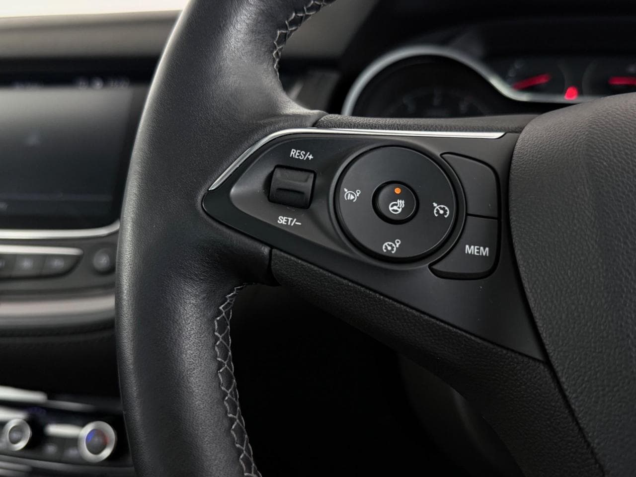 VAUXHALL Grandland X thumbnail Misc Controls