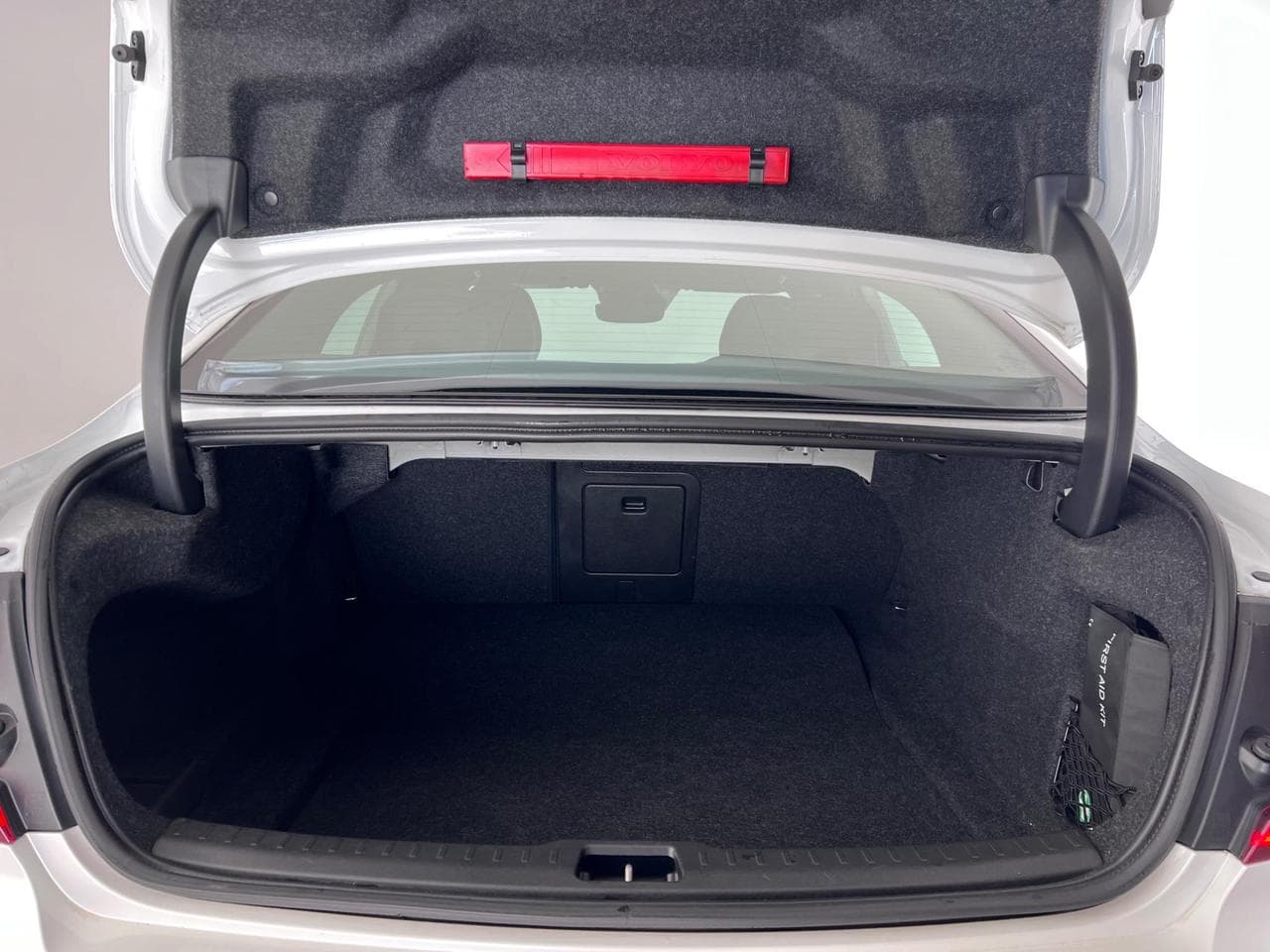 VOLVO S60 thumbnail Boot