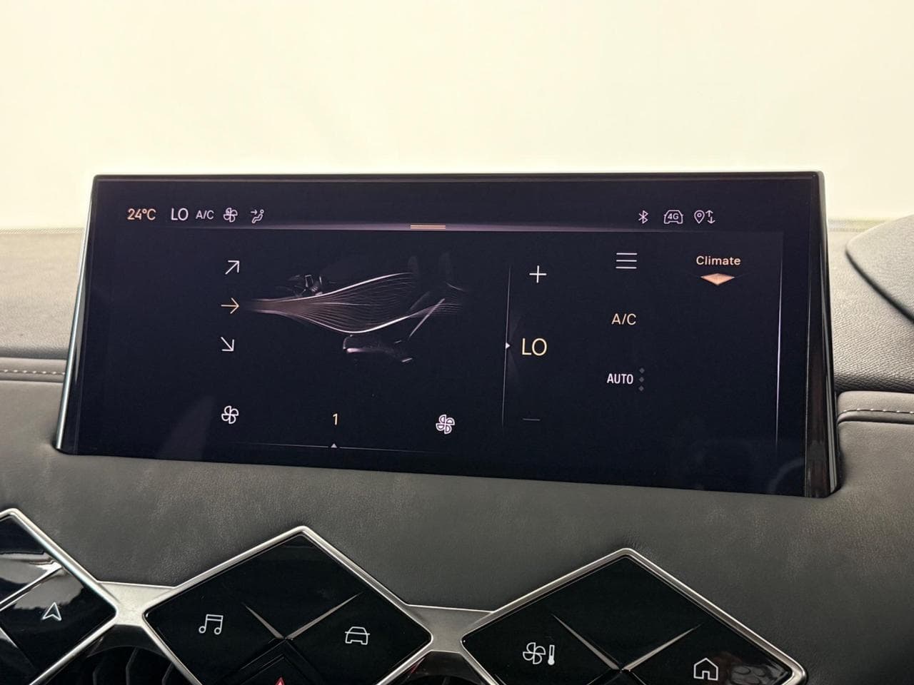 DS 3 thumbnail Infotainment System