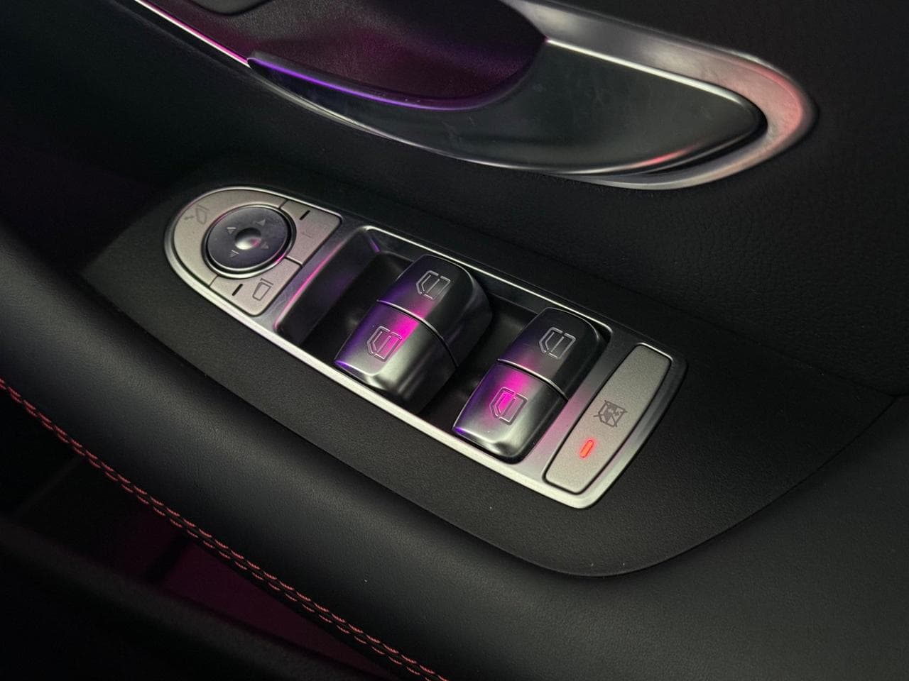 MERCEDES-BENZ E-Class thumbnail Misc Controls