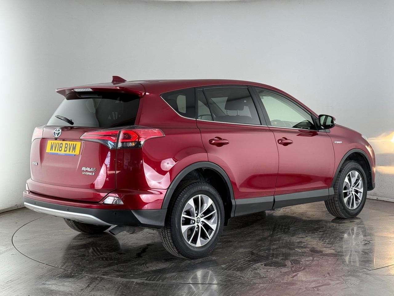 TOYOTA RAV4 thumbnail Rear Right