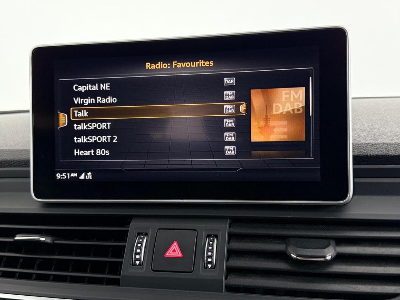 AUDI Q5 thumbnail Infotainment System