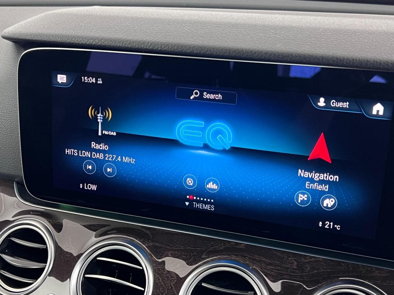 MERCEDES-BENZ E-CLASS thumbnail Infotainment System