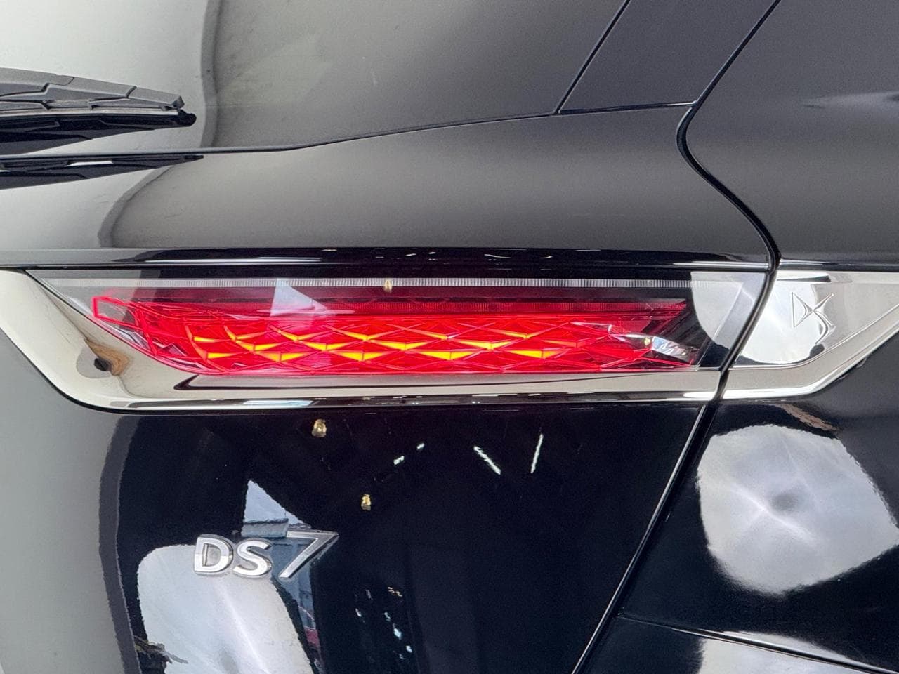DS 7 Crossback thumbnail Lights Rear