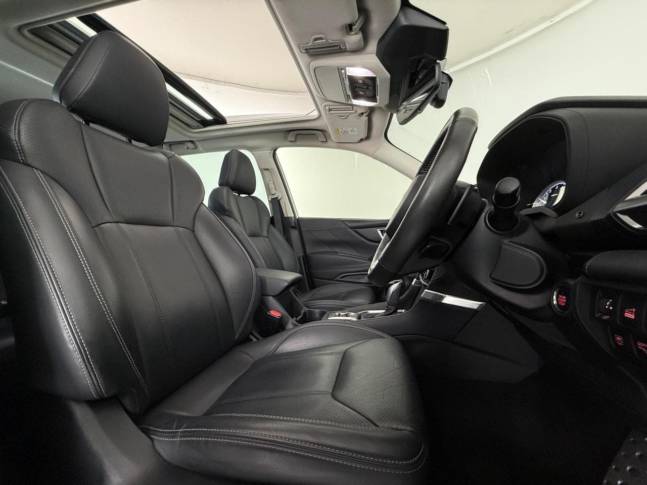 SUBARU Forester thumbnail Seat Driver