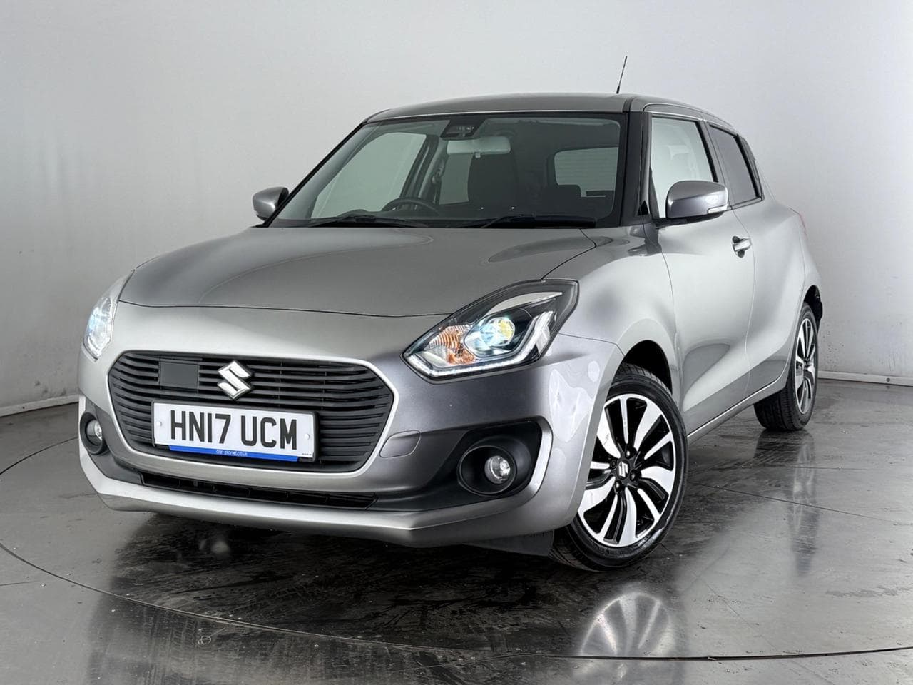 SUZUKI Swift thumbnail Front Left