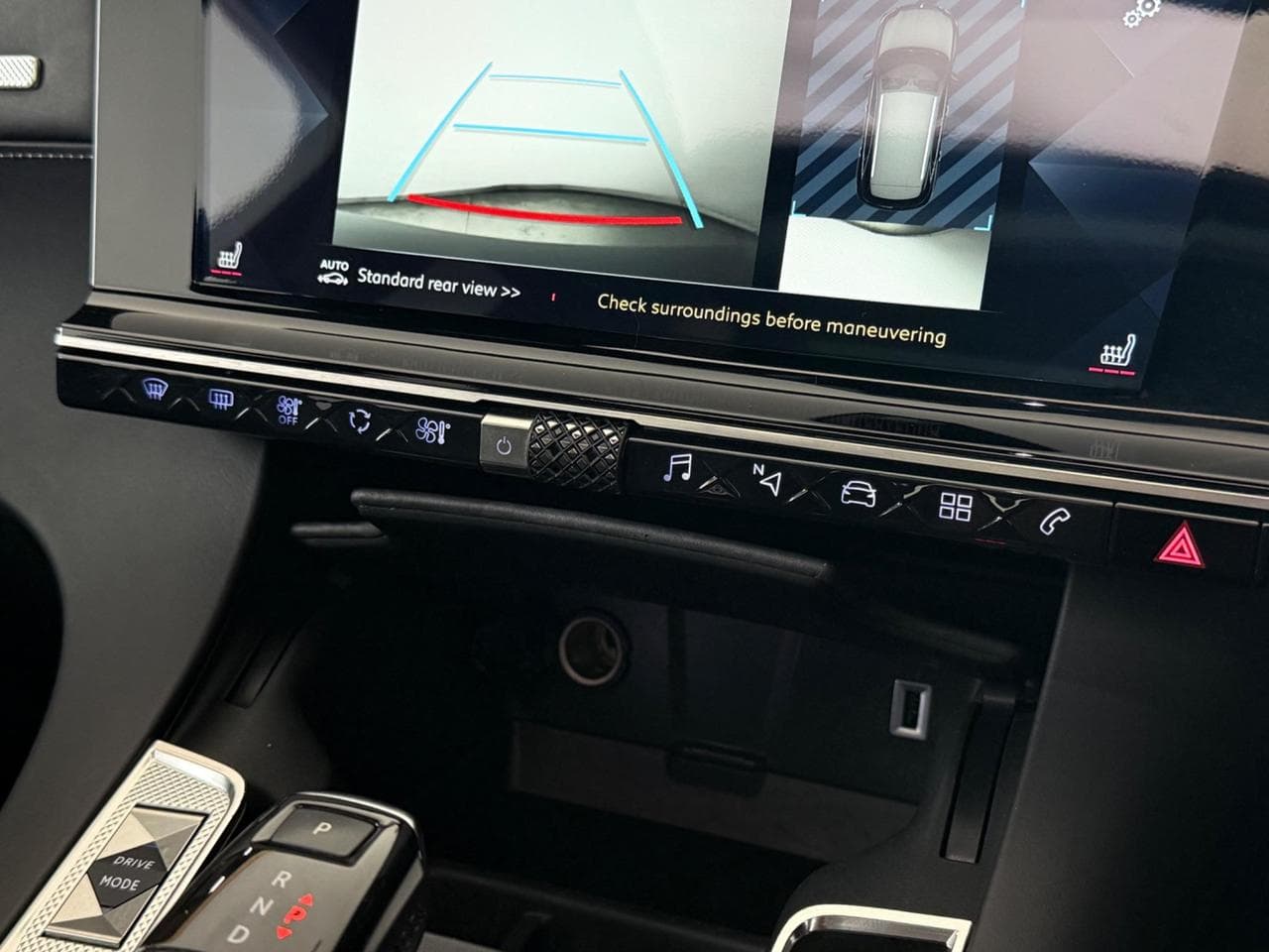 DS 7 Crossback thumbnail Infotainment System