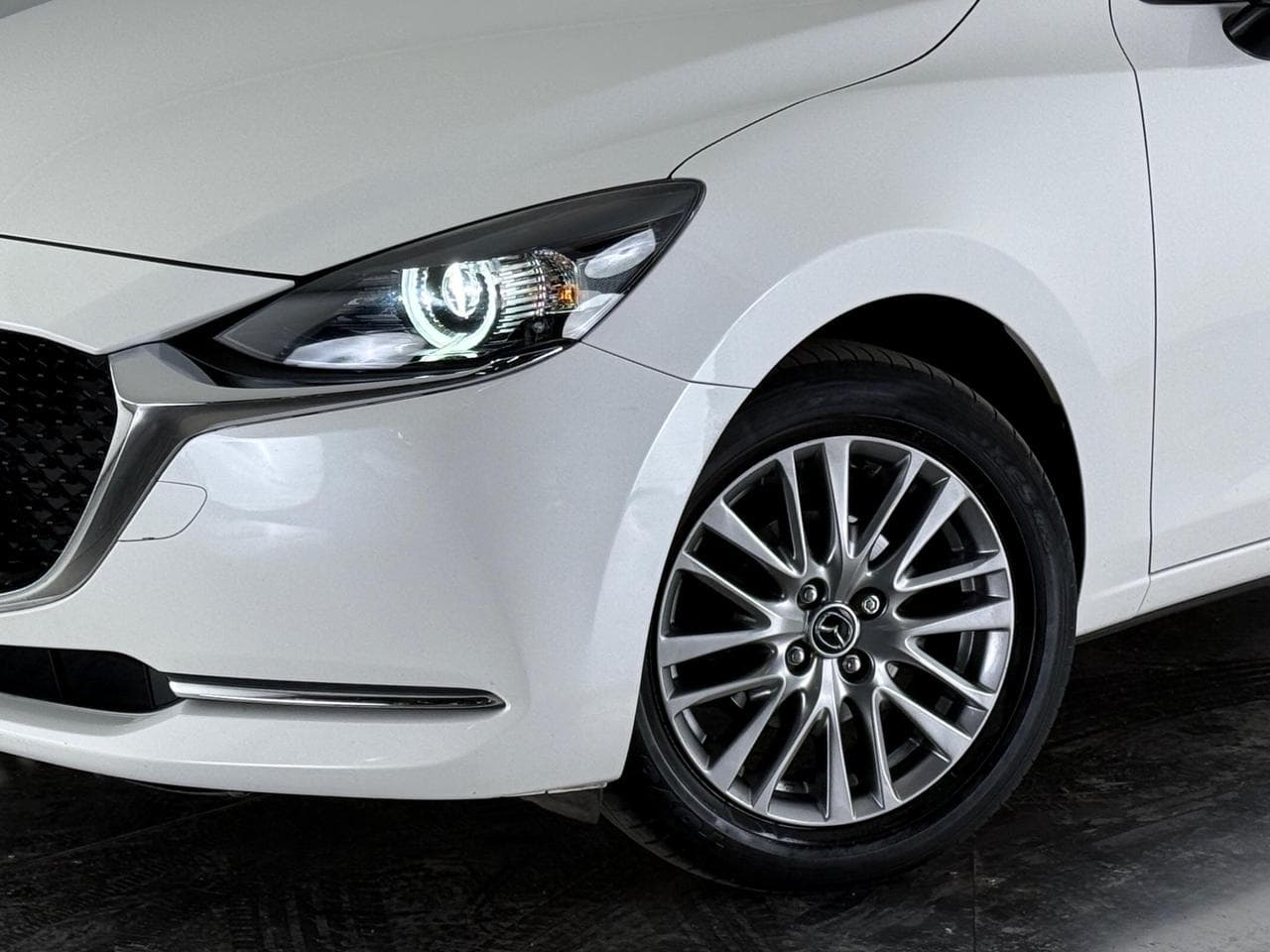 MAZDA 2 thumbnail Wheel