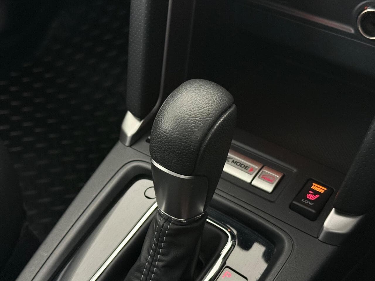 SUBARU Forester thumbnail Interior Front