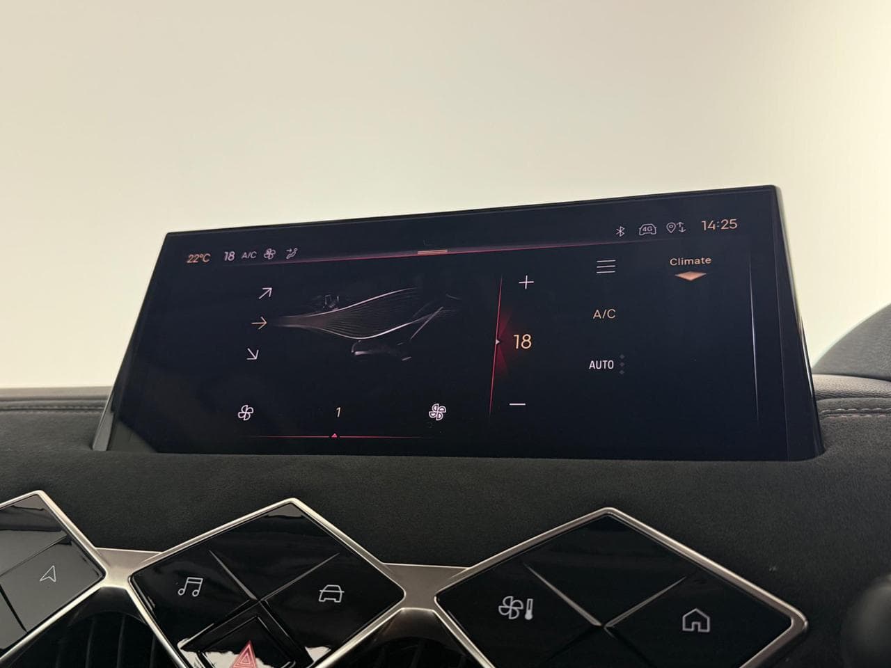 DS 3 thumbnail Infotainment System