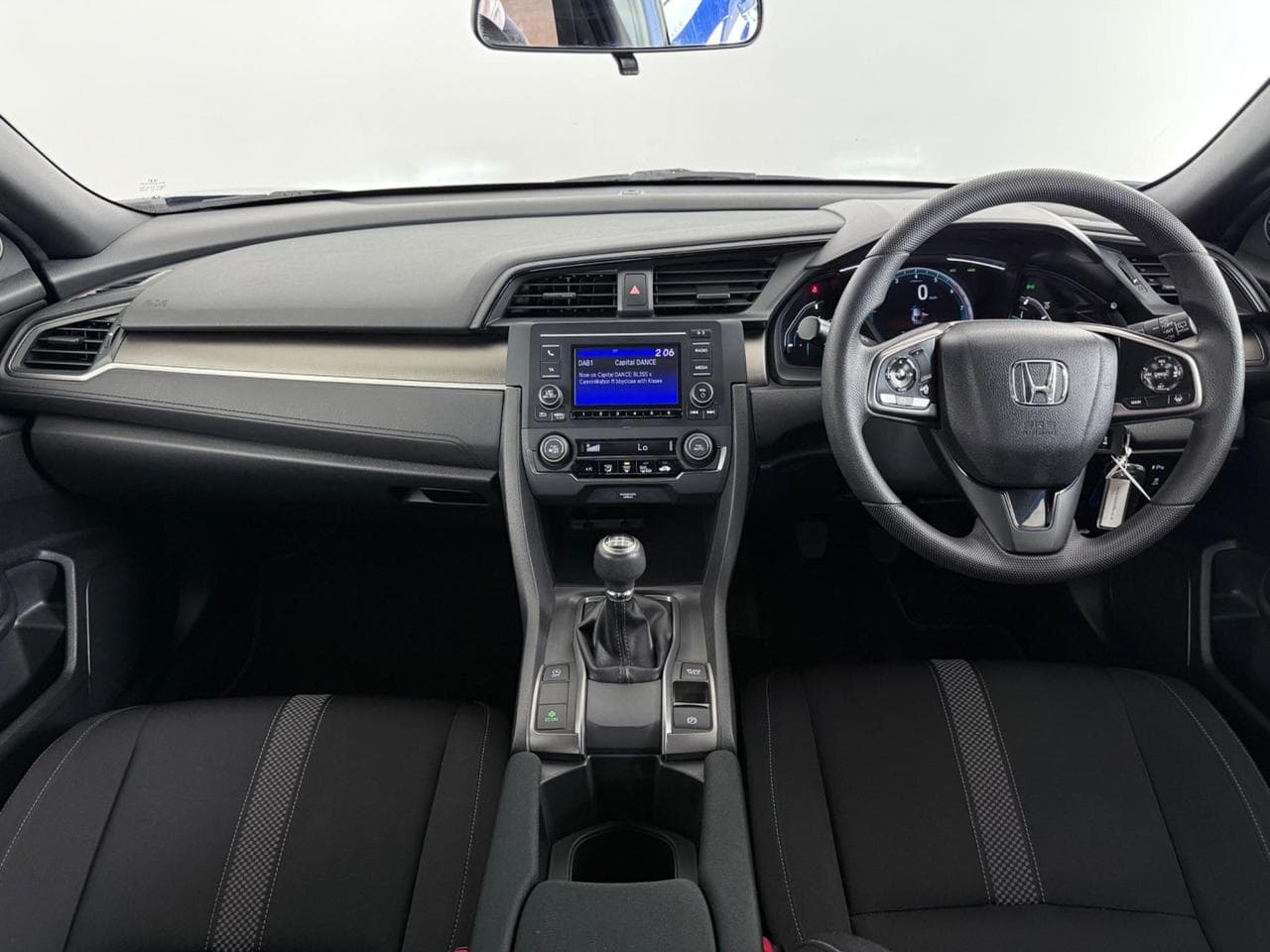 Honda Civic thumbnail Interior Front