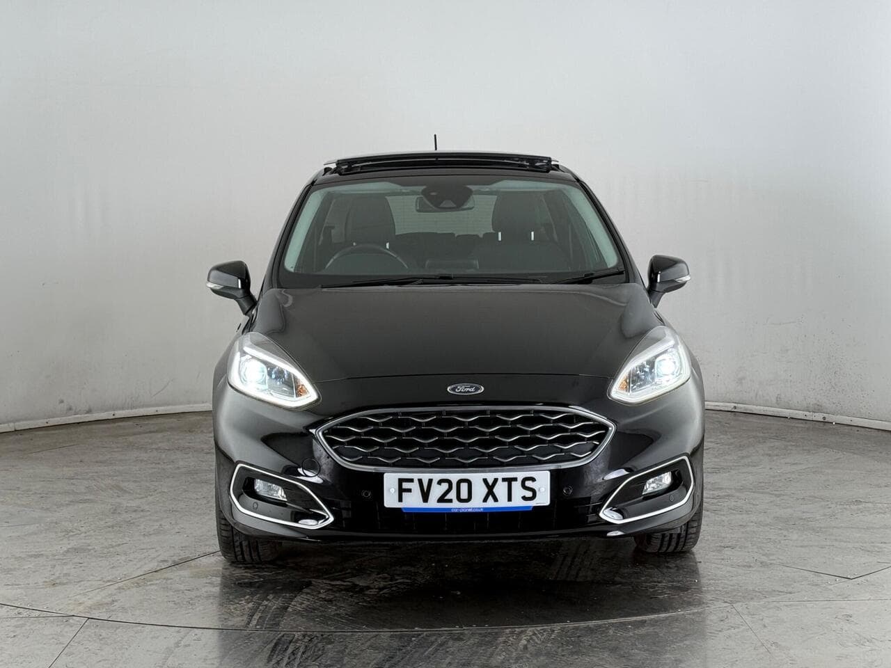 FORD Fiesta thumbnail Front
