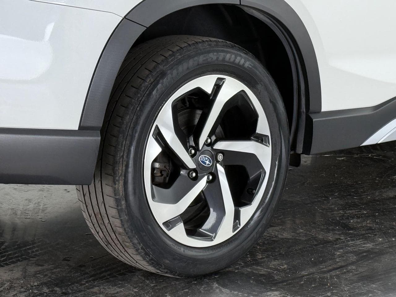 SUBARU Forester thumbnail Wheel