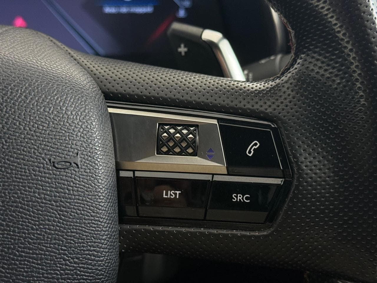 DS 7 Crossback thumbnail Misc Controls