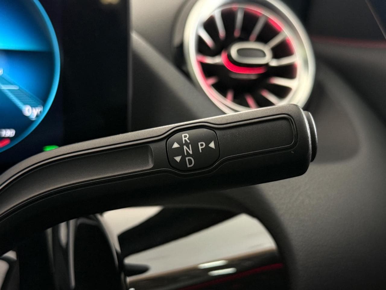 MERCEDES-BENZ GLA thumbnail Misc Controls