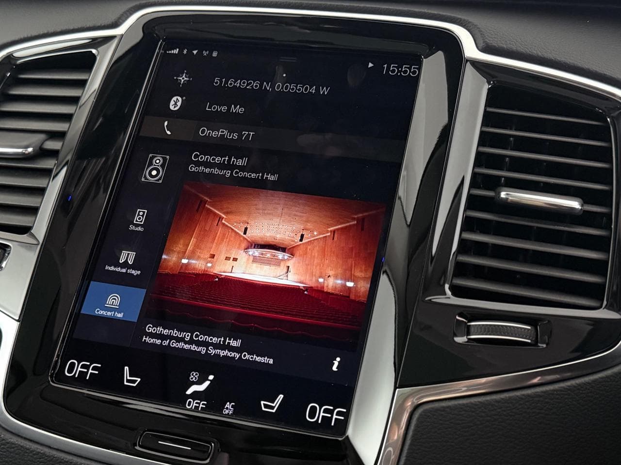VOLVO XC90 thumbnail Infotainment System
