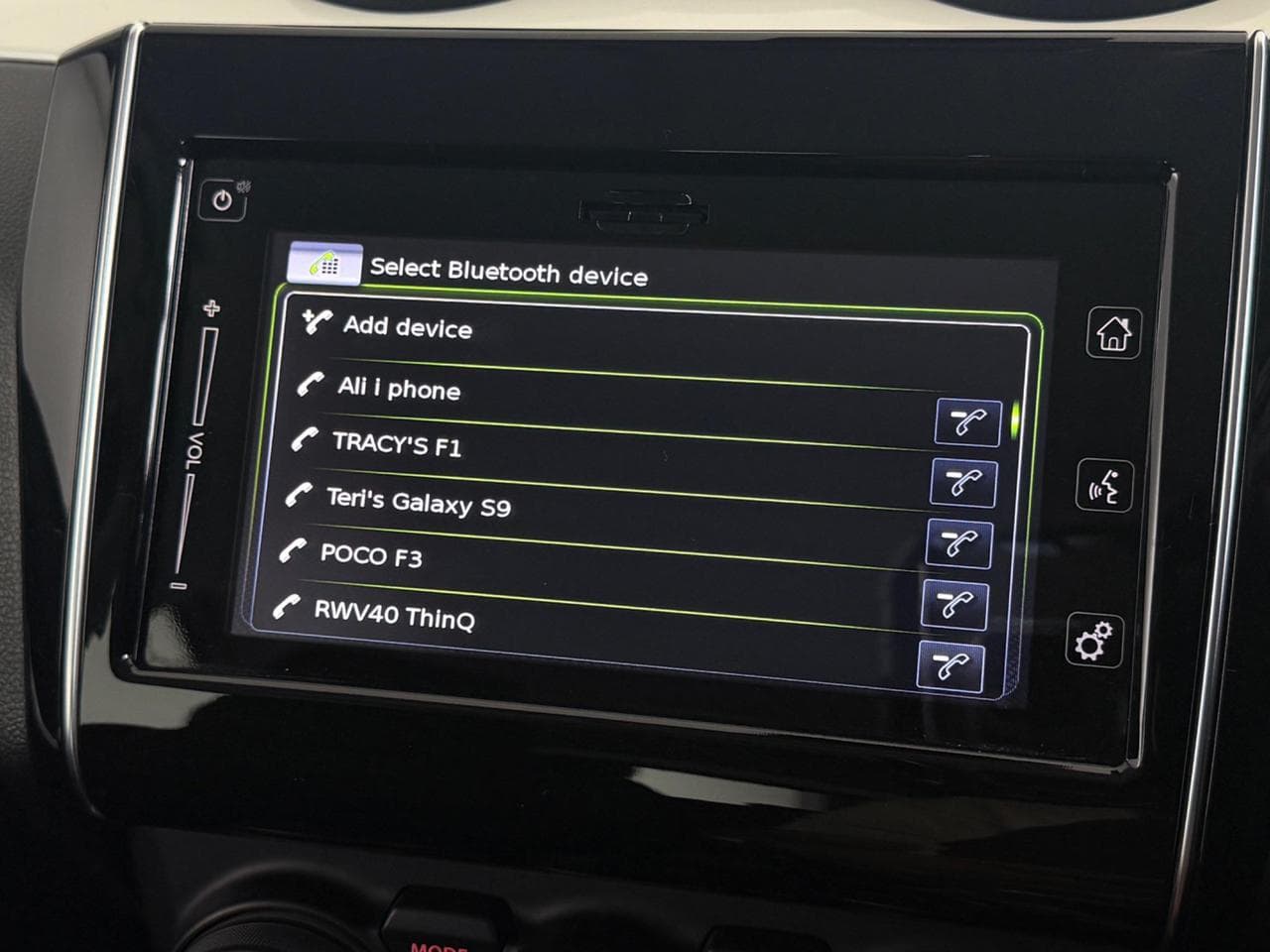 SUZUKI Swift thumbnail Infotainment System