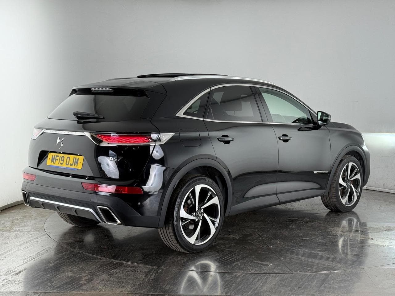 DS 7 Crossback thumbnail Rear Right