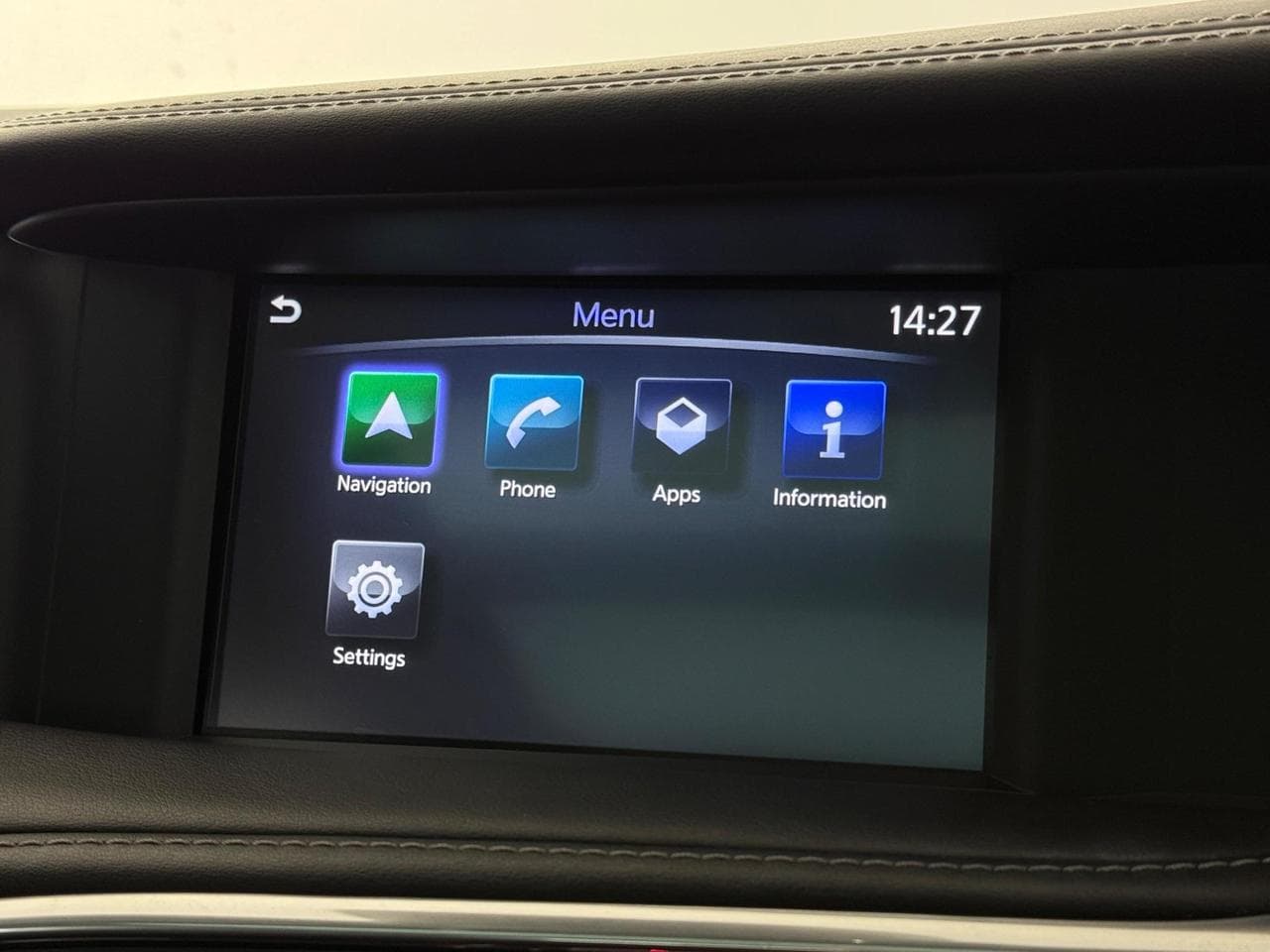 INFINITI Q30 thumbnail Infotainment System