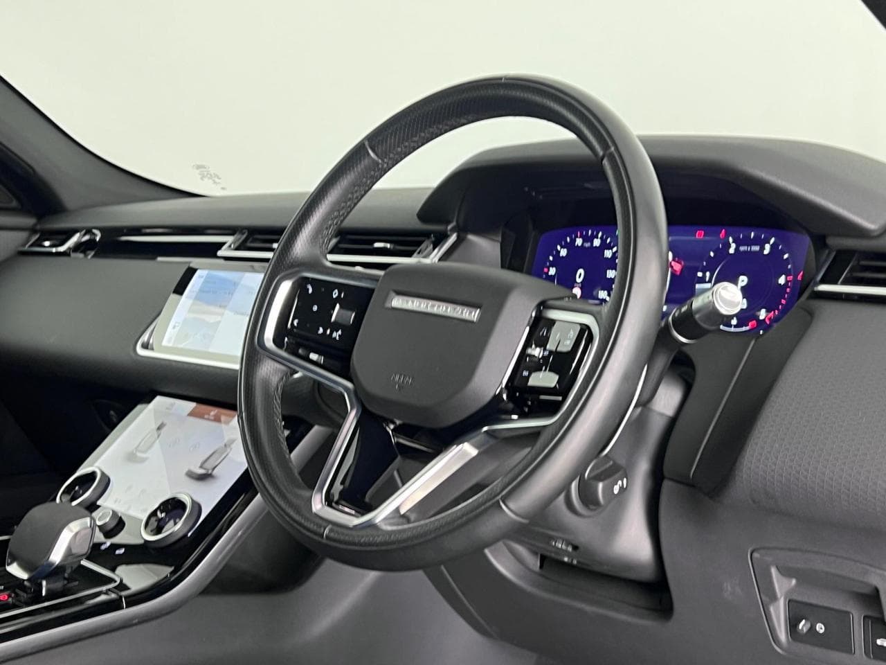 LAND ROVER Range Rover Velar thumbnail Steering Wheel