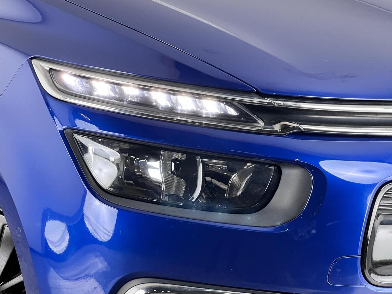 CITROEN C4 Spacetourer thumbnail Lights Front