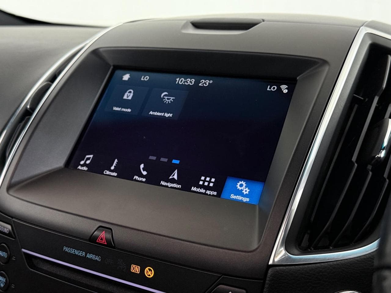 Ford Edge thumbnail Infotainment System