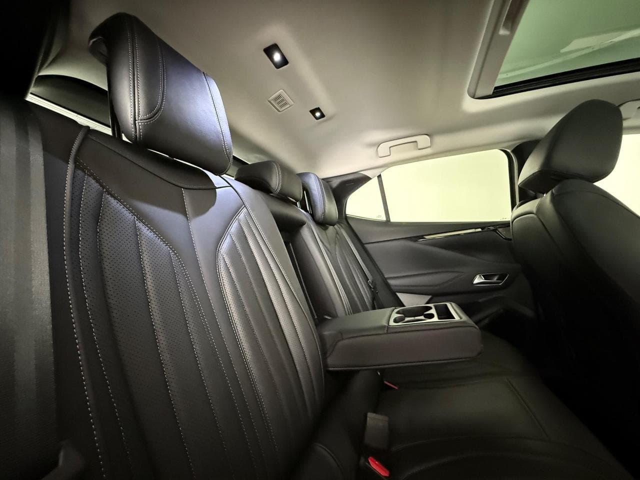 DS 4 thumbnail Seats Rear