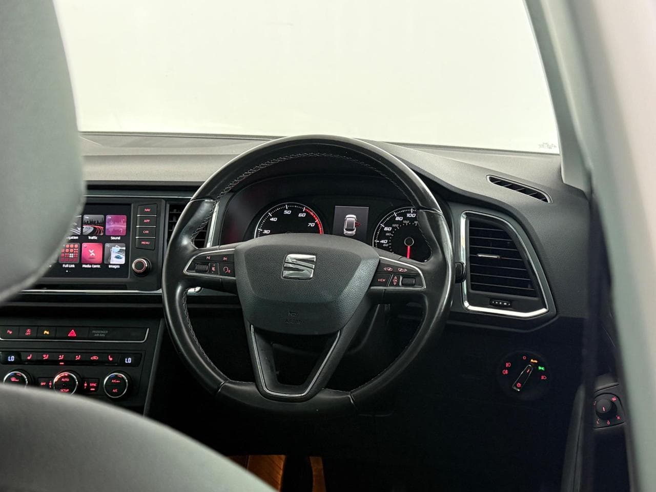 SEAT Ateca thumbnail Steering Wheel