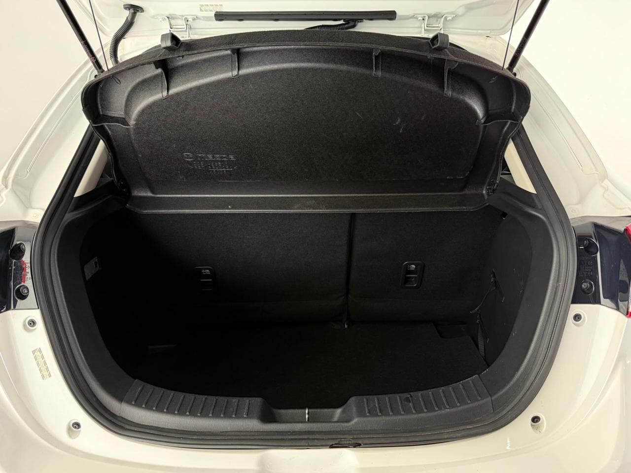 MAZDA 2 thumbnail Boot