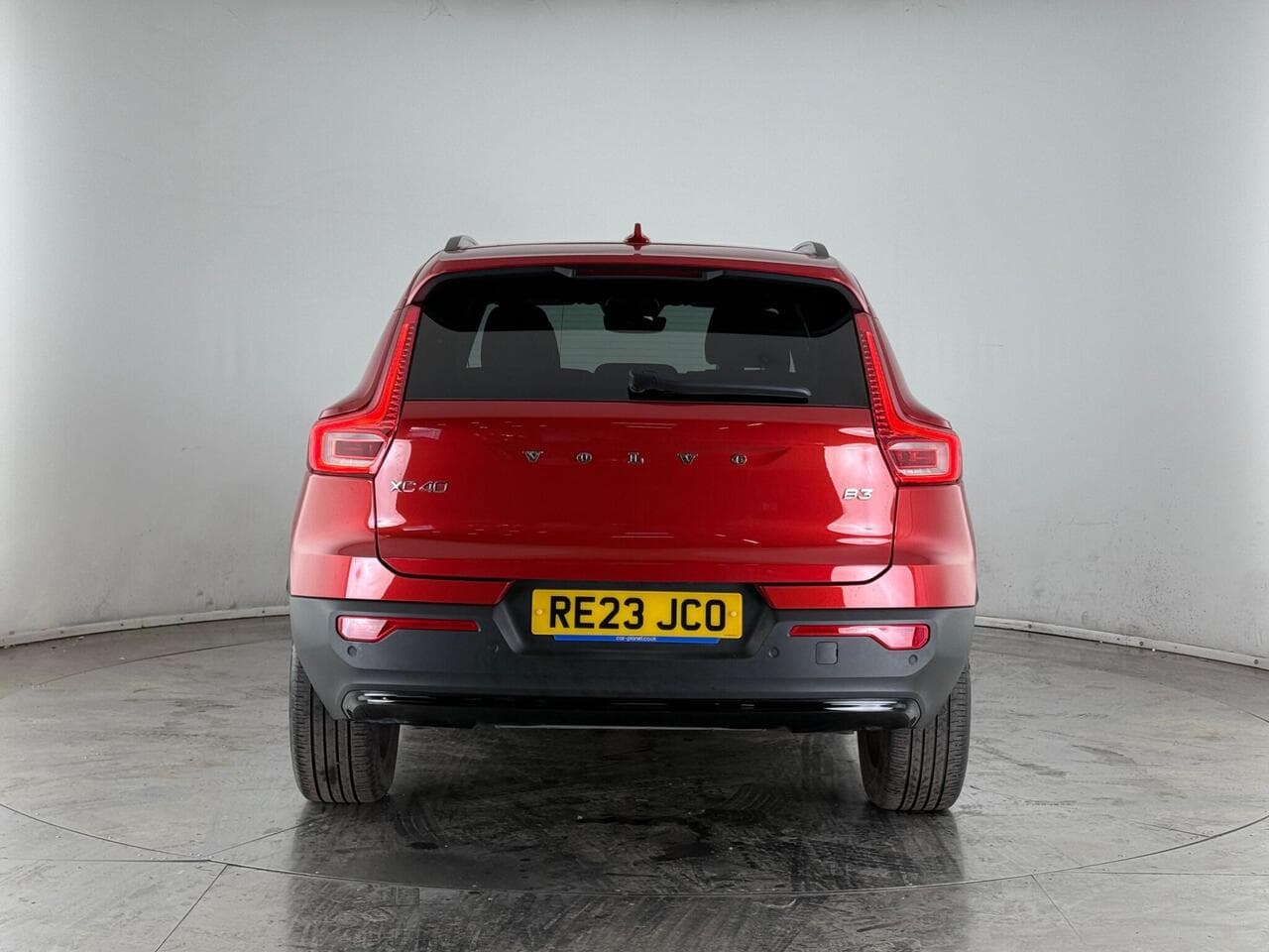 VOLVO XC40 thumbnail Rear