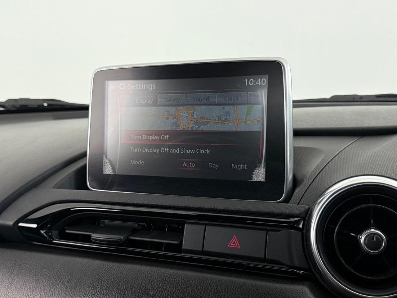 MAZDA MX-5 thumbnail Infotainment System