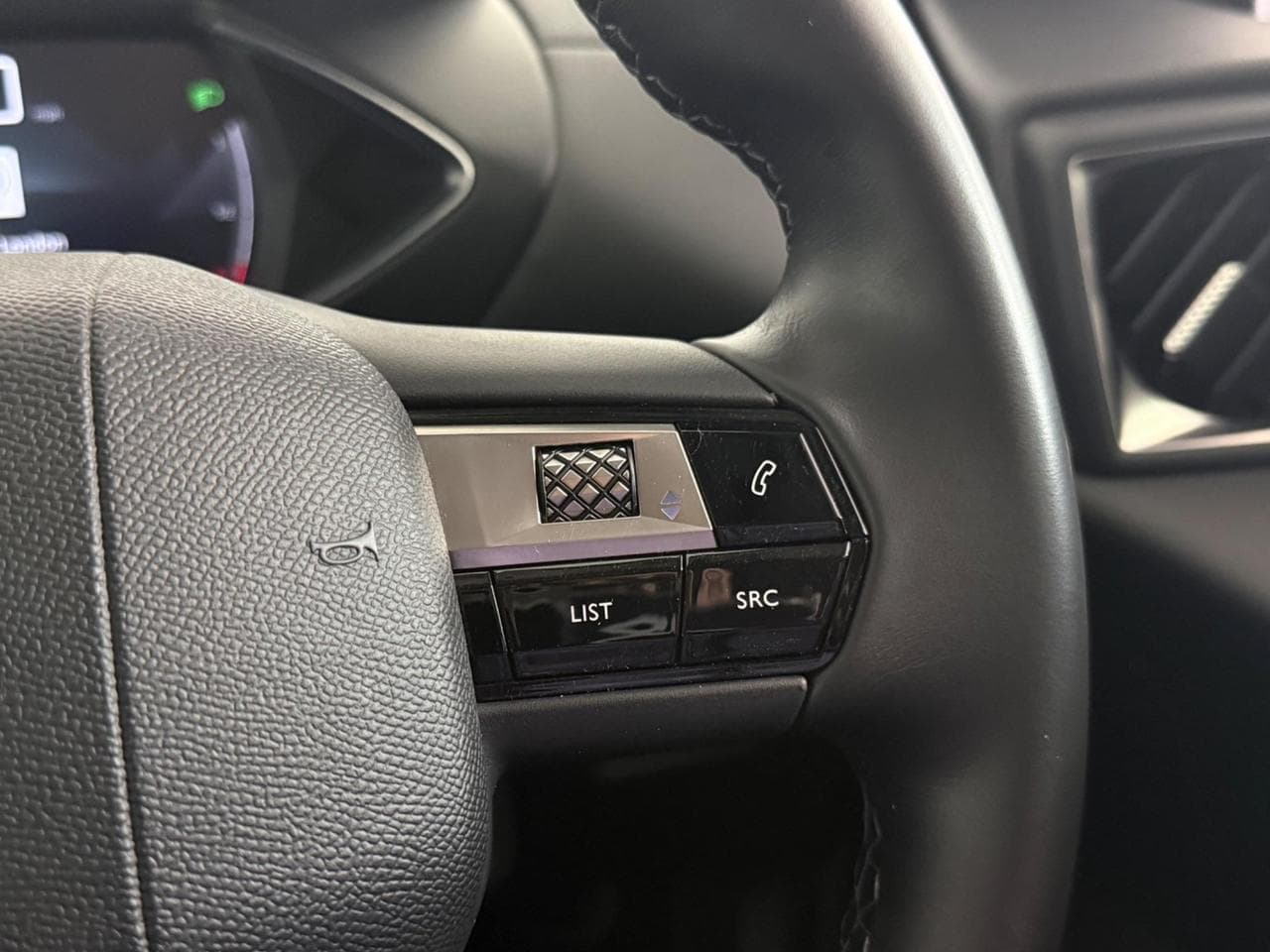 DS 3 Crossback thumbnail Misc Controls