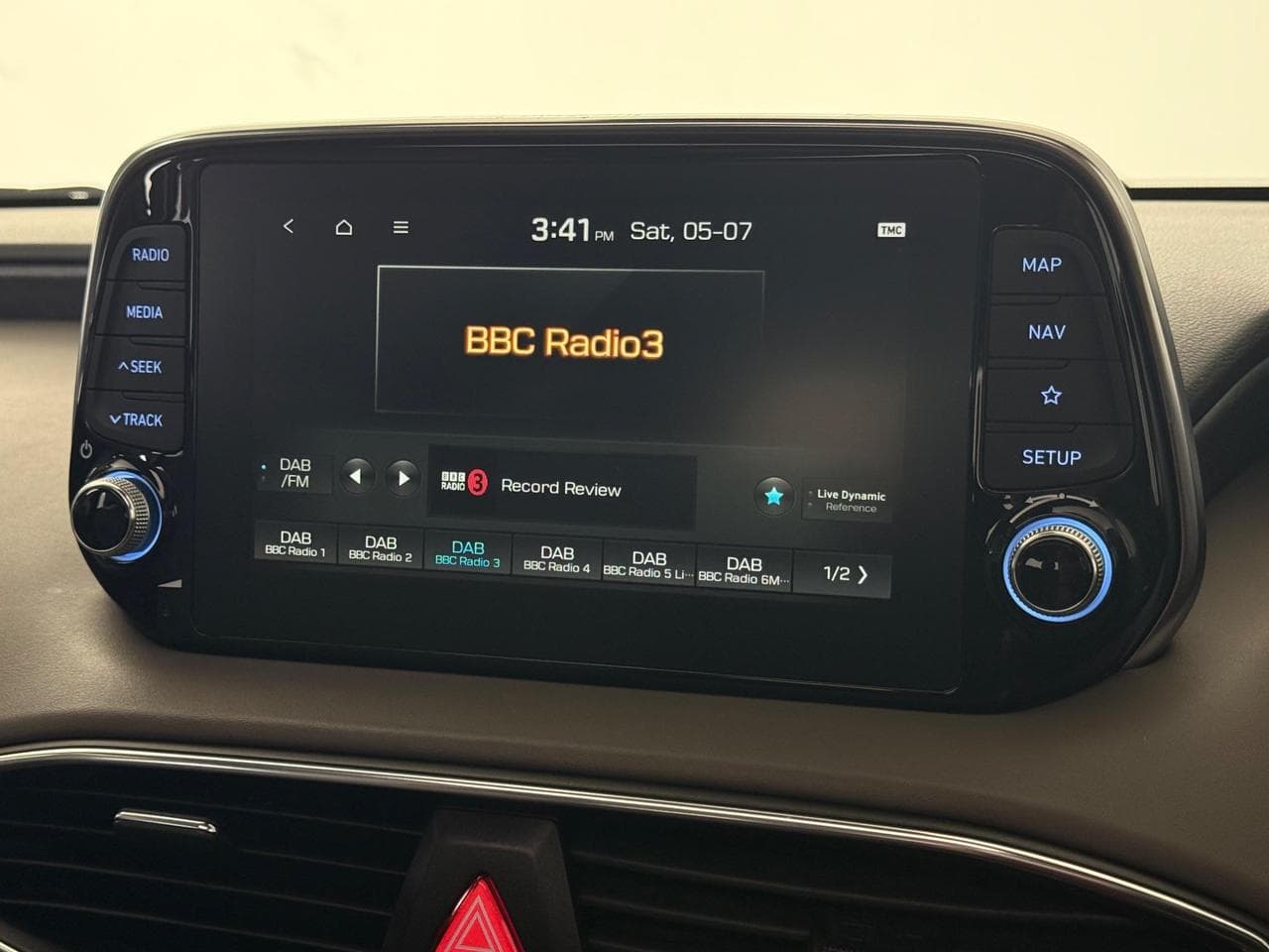 HYUNDAI Santa Fe thumbnail Infotainment System