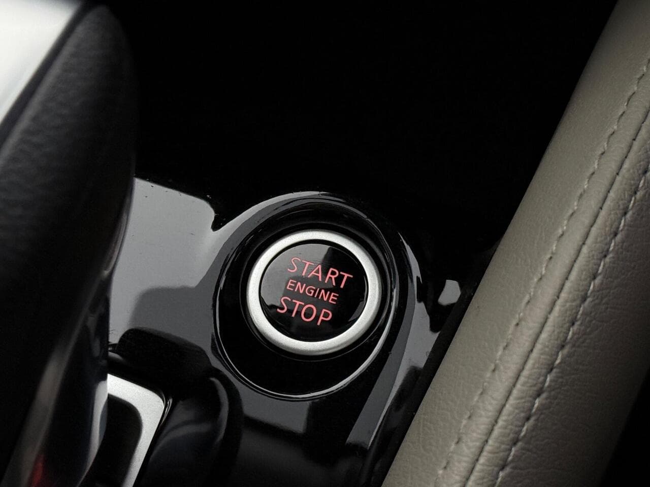 Nissan Micra thumbnail Interior Front