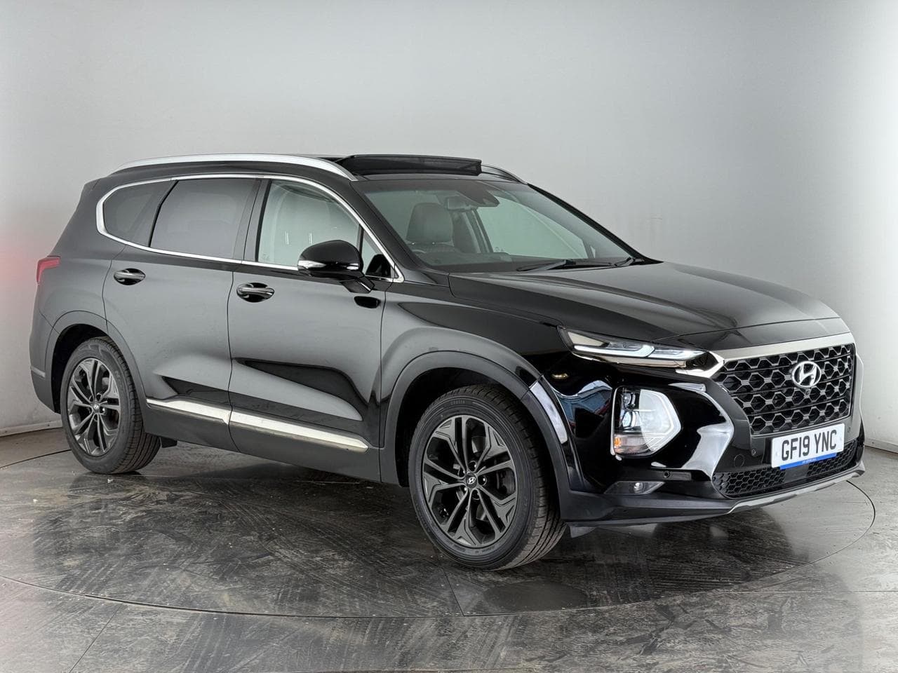 HYUNDAI Santa Fe - HYUNDAI Santa Fe 2.2 CRDi Premium SE Auto 4WD Euro 6 (s/s) 5dr 7 Seat