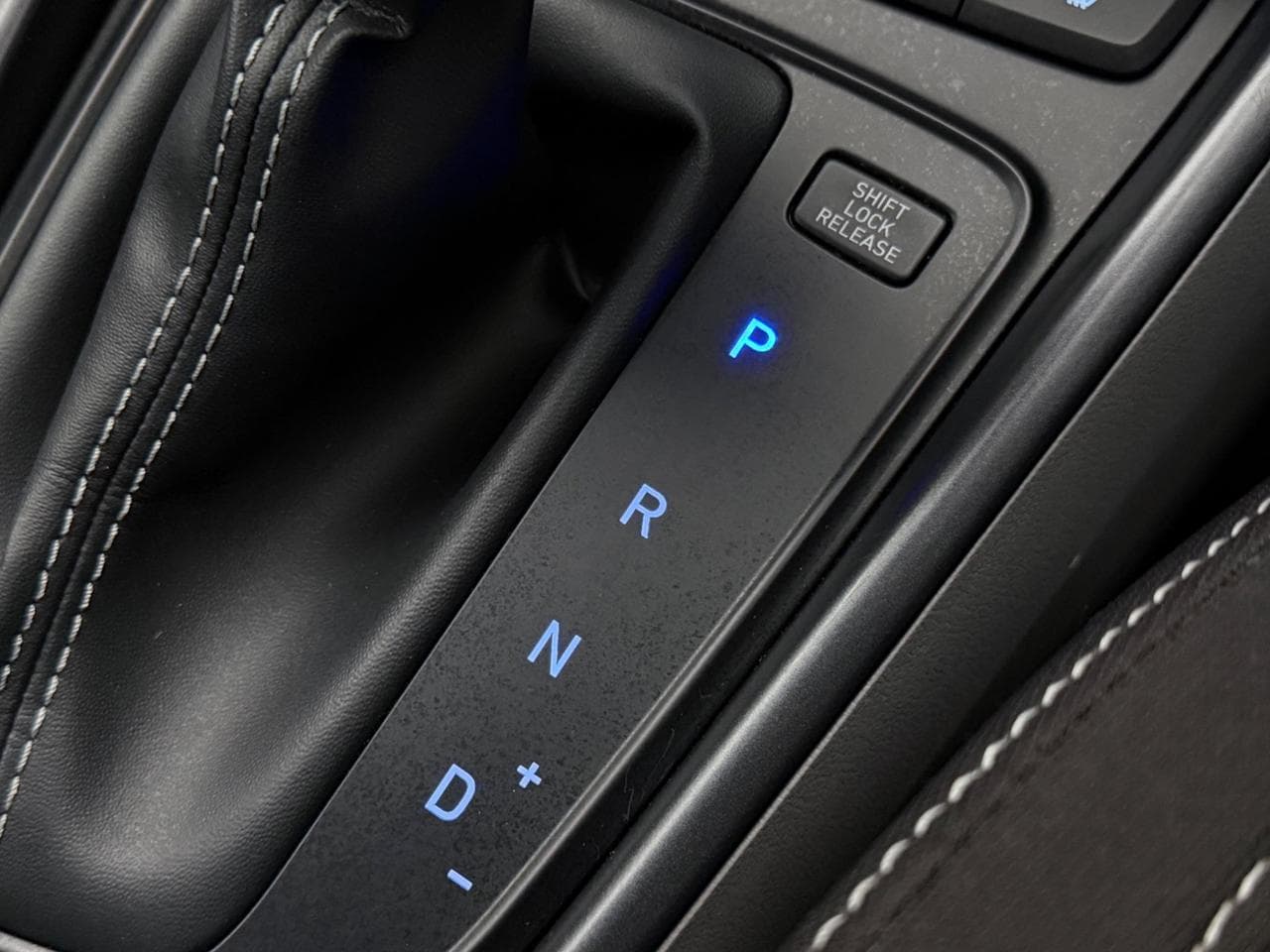 HYUNDAI i20 thumbnail Misc Controls