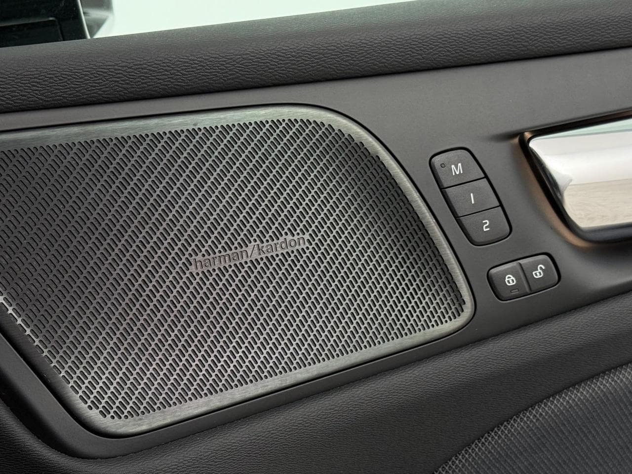 VOLVO S60 thumbnail Inconclusive